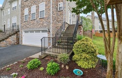 874 STONEFIELD Square NE, LEESBURG, VA 20176