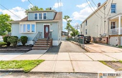 74 Charles Street, Carteret, NJ 07008