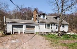 429 Flat Rock Road, Forest City, PA 18421