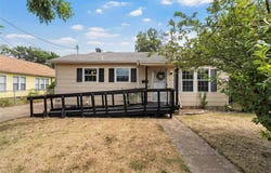 1306 W 11th, McGregor, TX 76657