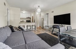 3255 Kirchoff Road, Rolling Meadows, IL 60008