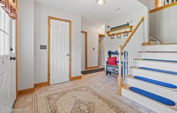 17 Jordan Lane, Glenville, NY 12302