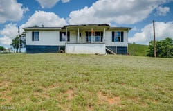 212 Circle, Castlewood, VA 24224