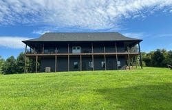 939 Sky Top Ln, Woodlawn, VA 24381