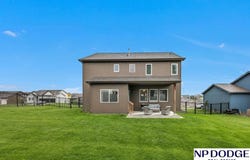 11623 111 Avenue, Papillion, NE 68046