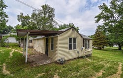 10908 E 66th Street, Raytown, MO 64133