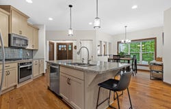 17915 Ashlea Dr, Brookfield, WI 53045