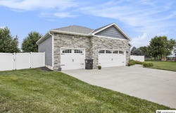 10461 N 149th Street, Waverly, NE 68462