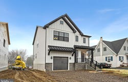 218 HENDRICKS AVENUE, EXTON, PA 19341