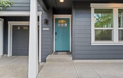 14825 NW HIGHCROFT Ct, Portland, OR 97229