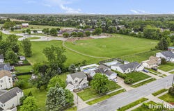 2492 Sunny Creek Street SE, Kentwood, MI 49508