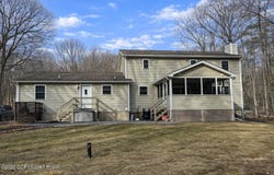 4938 Pine Ridge Drive W, Bushkill, PA 18324