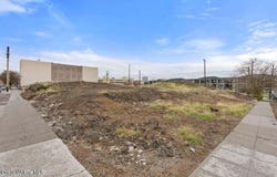 1229 W Broadway Ave, Spokane, WA 99201