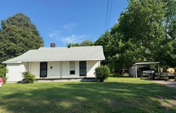 205 Reid Avenue, Lexington, TN 38351