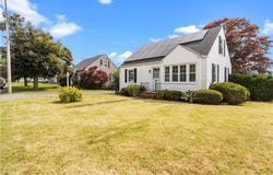 92 Lewis Avenue, Somerset, MA 02726