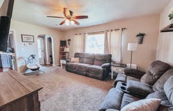 1648 Kansas Ave SE, Huron, SD 57350