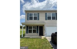 15 MONTAGUE WAY, INWOOD, WV 25428