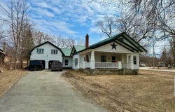 72 Main Street, Medway, ME 04460