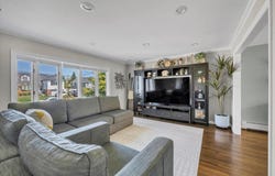 47 Parkview Circle, Bethpage, NY 11714