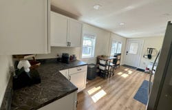 325 S Walnut St, Cameron, MO 64429