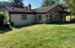 19 Howard Drive, Steubenville, OH 43952