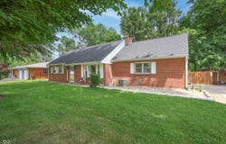 8424 E Mulberry Street, Columbus, IN 47203