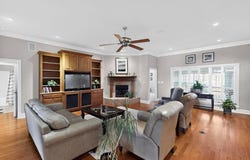 1115 Cresthaven Drive, Cedar Hill, TX 75104