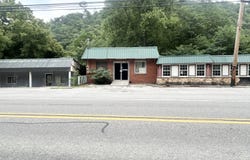 21836 & 21830 Main Street, Hyden, KY 41749