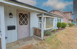 1652 HAYES ST, North Bend, OR 97459