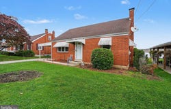 414 GARY Avenue, LEBANON, PA 17046