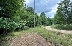 Live Oak Ln, Galax, VA 24333