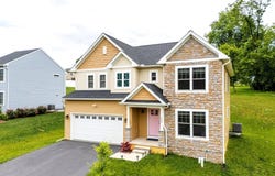 645 N PIER DRIVE, LANCASTER, PA 17603