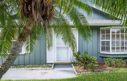 2 Birdie Drive, New Smyrna Beach, FL 32168