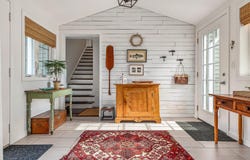 8 Central Avenue, Portsmouth, NH 03801