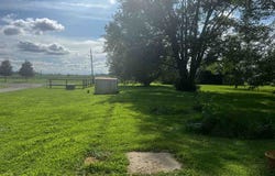 107 S Farmer St, IA 52540