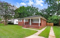 1203 Sycamore Road, Kinston, NC 28501