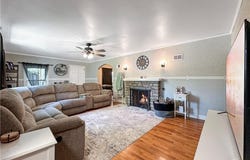 1607 South Street, Lexington, MO 64067