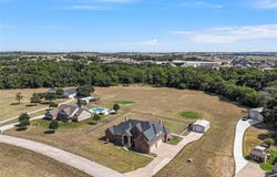 176 S Bear Creek Lane, Cresson, TX 76035