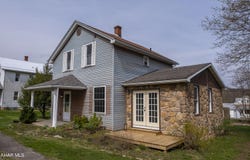 1006 Maple Street, Williamsburg, PA 16693