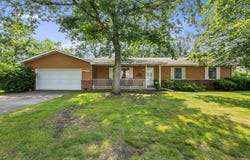 605 Cedar Street NW, DeMotte, IN 46310