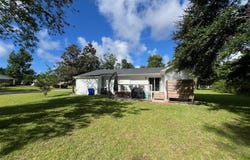 109 Yaupon Drive, Cape Carteret, NC 28584