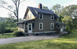 19 Aldena Rd, Worcester, MA 01603