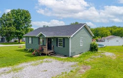 550 South Lucas Street, Junction City, KY 40440