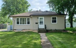 501 W 10th Street, Morris, MN 56267