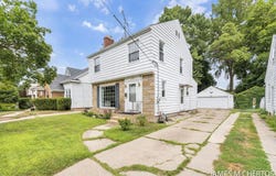 2436 Madison Avenue SE, Grand Rapids, MI 49507