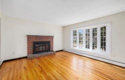 30 Birchwood Lane, West Warwick, RI 02893