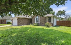 3636 W Shawnee Drive, Springfield, MO 65810