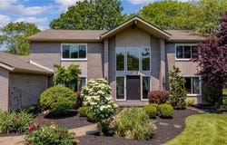 25901 Annesley Road, Beachwood, OH 44122
