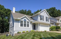 8534 N FLORA Avenue, Kansas City, MO 64155