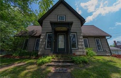 8121 MAPLE AVENUE, GARRETTSVILLE, OH 44231